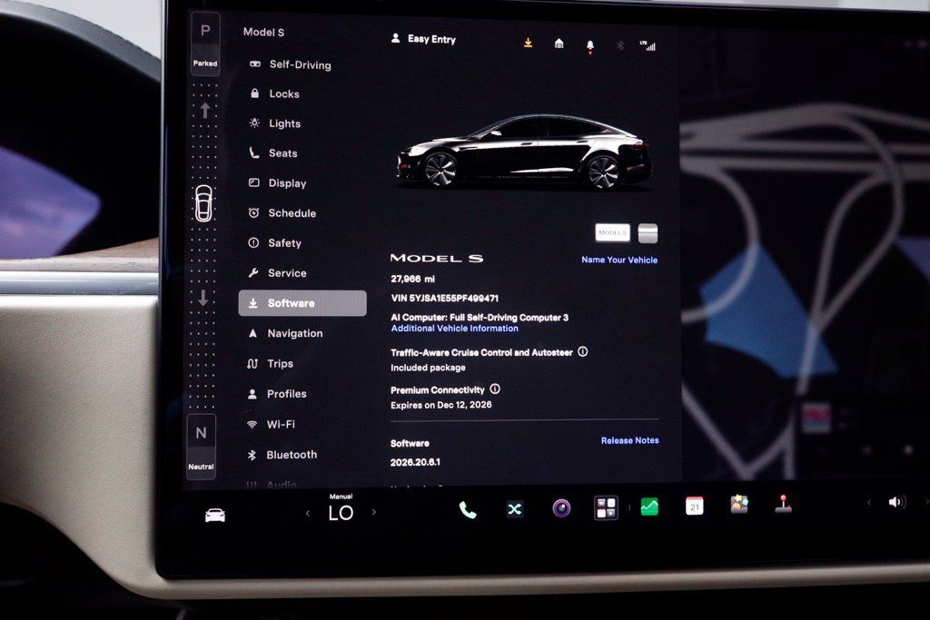 Used 2023 Tesla Model S AWD/4WD image 24