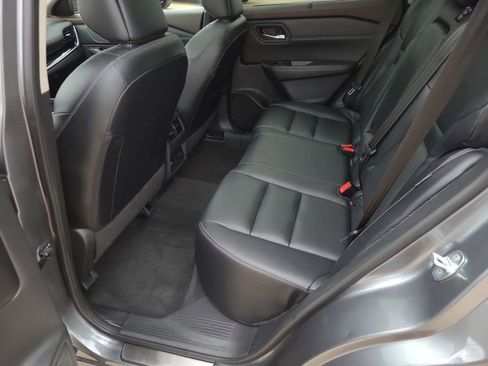 Used 2023 Nissan Rogue SL w/ SL Premium Package FWD image 9
