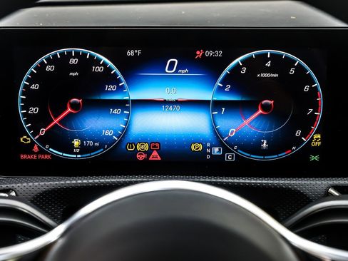 Used 2023 Mercedes-Benz CLA 250 image 20