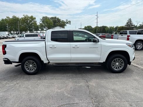 Used 2024 Chevrolet Colorado LT w/ LT Convenience Package II RWD image 4
