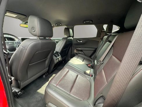 Used 2019 Chevrolet Blazer RS w/ LPO, Floor Liner Package FWD image 17