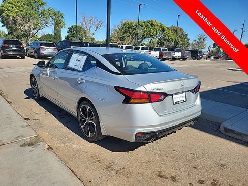 New 2025 Nissan Altima 2.5 SR w/ SR Premium Package FWD image 5