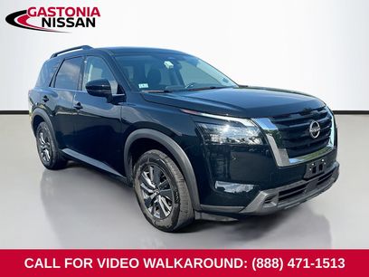 Used 2025 Nissan Pathfinder SV