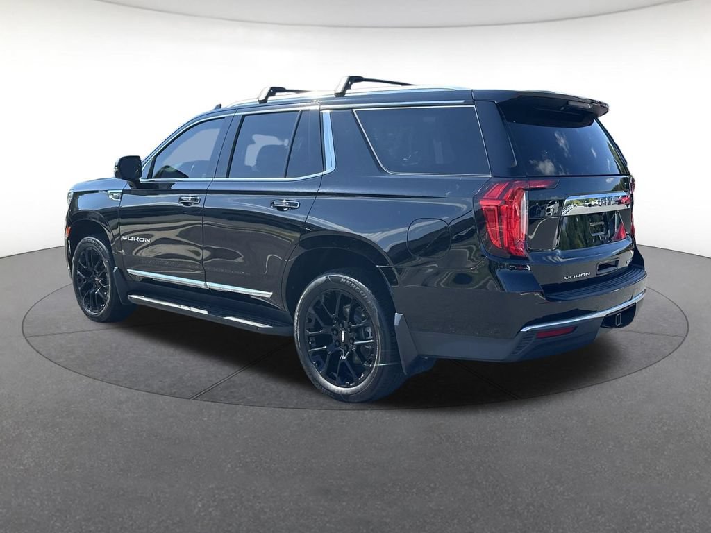 Used 2022 GMC Yukon SLT w/ SLT Luxury Package AWD/4WD image 3