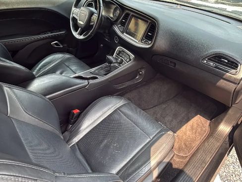 Used 2016 Dodge Challenger SXT Plus RWD image 19