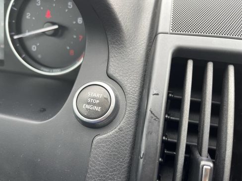 Used 2013 Land Rover LR2 HSE w/ HSE Pkg image 24