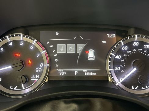 Used 2024 Toyota Highlander XLE AWD/4WD image 17