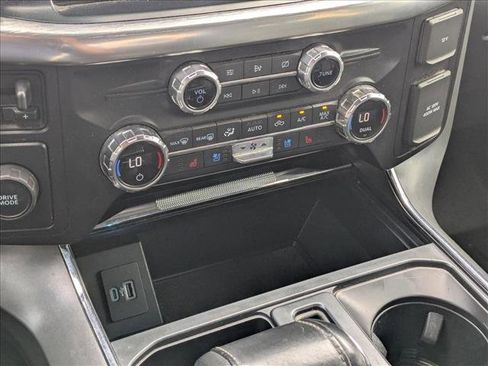 Used 2021 Ford F150 Lariat w/ Tow Technology Package image 14