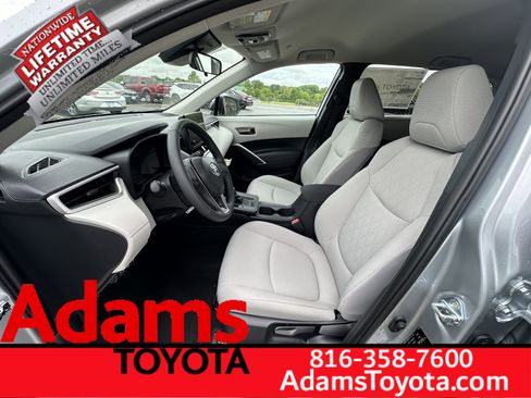 New 2026 Toyota Corolla Cross LE AWD/4WD image 5
