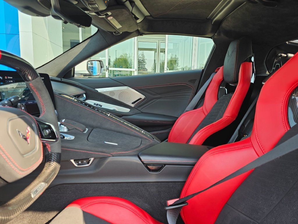 Used 2025 Chevrolet Corvette E-Ray w/ ZER Performance Package AWD/4WD image 20
