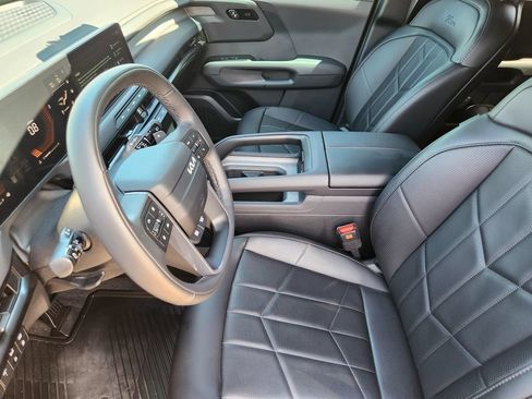 Used 2027 Kia Telluride EX X-Line w/ Towing Package AWD/4WD image 11