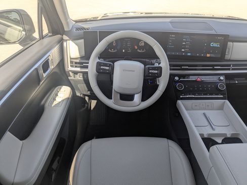 Used 2024 Hyundai Santa Fe SEL image 24