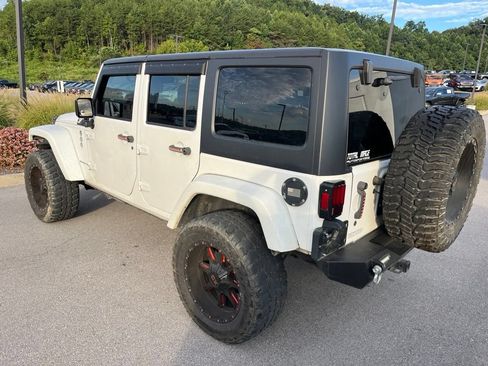 Used 2017 Jeep Wrangler Unlimited Sport w/ Quick Order Package 24S AWD/4WD image 4