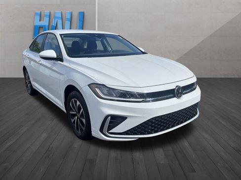 Certified 2025 Volkswagen Jetta S FWD image 8