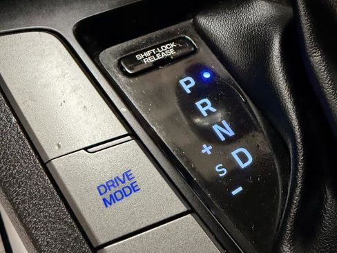 Used 2019 Hyundai Elantra SE w/ Cargo Package image 23