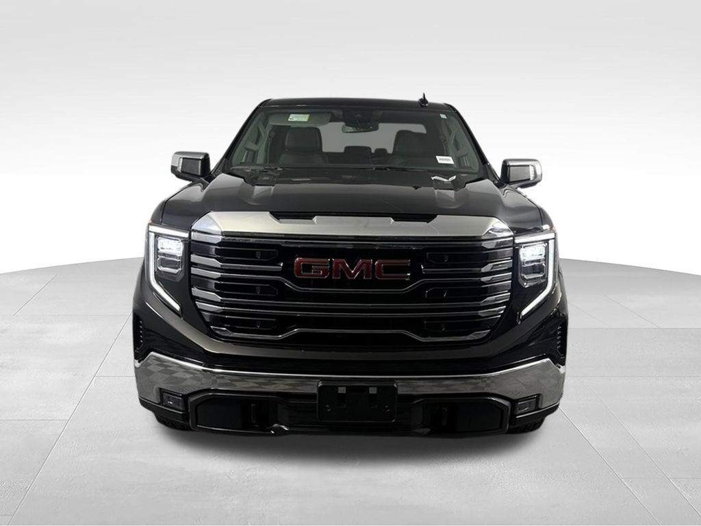 Used 2025 GMC Sierra 1500 SLT AWD/4WD image 4