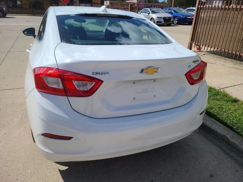 Used 2016 Chevrolet Cruze LT w/ Convenience Package image 19