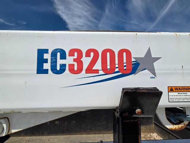 Used 2016 Ford F350 XL w/ Power Equipment Group AWD/4WD image 4