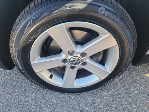 Used 2004 Volkswagen Passat GLX image 26