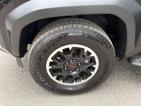 Used 2025 Toyota 4Runner TRD Off-Road AWD/4WD image 30