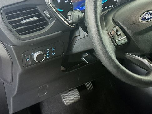Used 2022 Ford Escape SE image 17