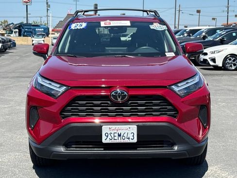Used 2025 Toyota RAV4 XLE w/ Convenience Package FWD image 4