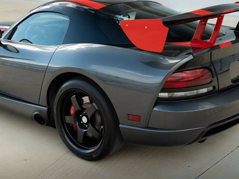 Used 2009 Dodge Viper ACR RWD image 92