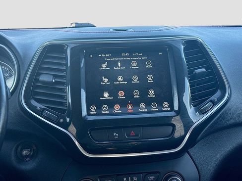 Used 2019 Jeep Cherokee Limited image 14