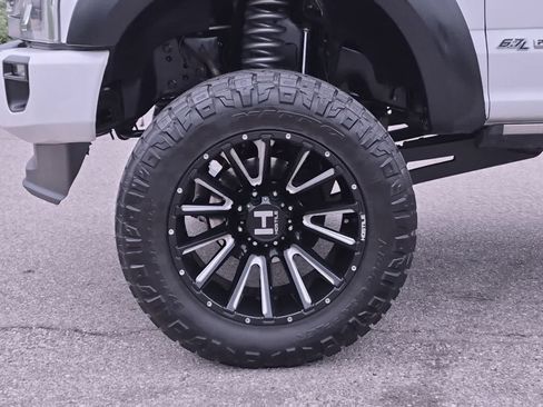 Used 2020 Ford F250 Limited w/ Snow Plow Prep Package AWD/4WD image 14