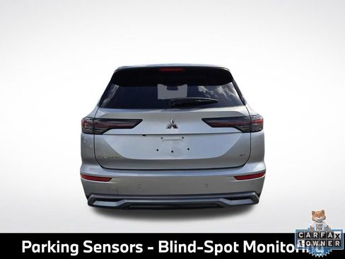 Used 2025 Mitsubishi Outlander SE FWD image 6