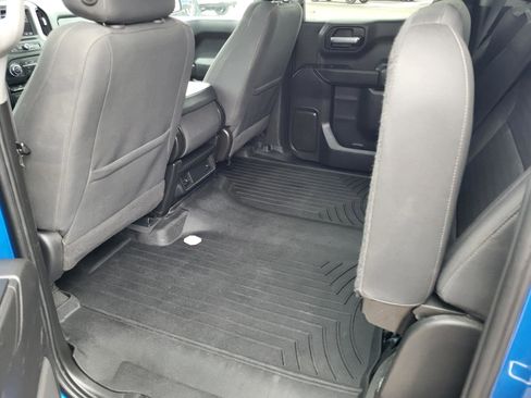 Used 2023 Chevrolet Silverado 1500 Custom AWD/4WD image 13