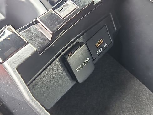 Used 2021 Toyota Corolla XSE FWD image 9