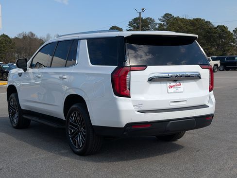 Used 2023 GMC Yukon SLE image 12