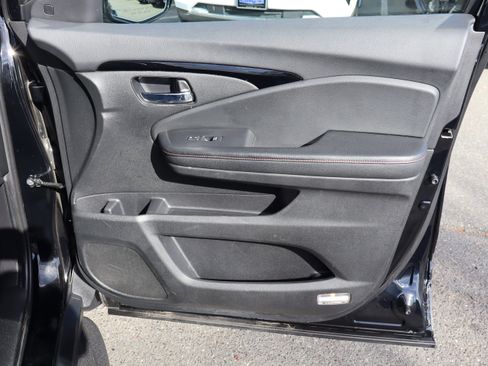 Used 2020 Honda Pilot Black Edition image 43