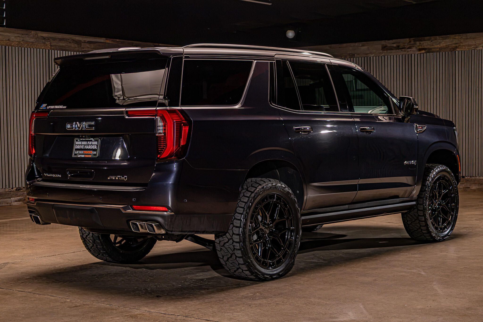 Used 2025 GMC Yukon AT4 Ultimate AWD/4WD image 10