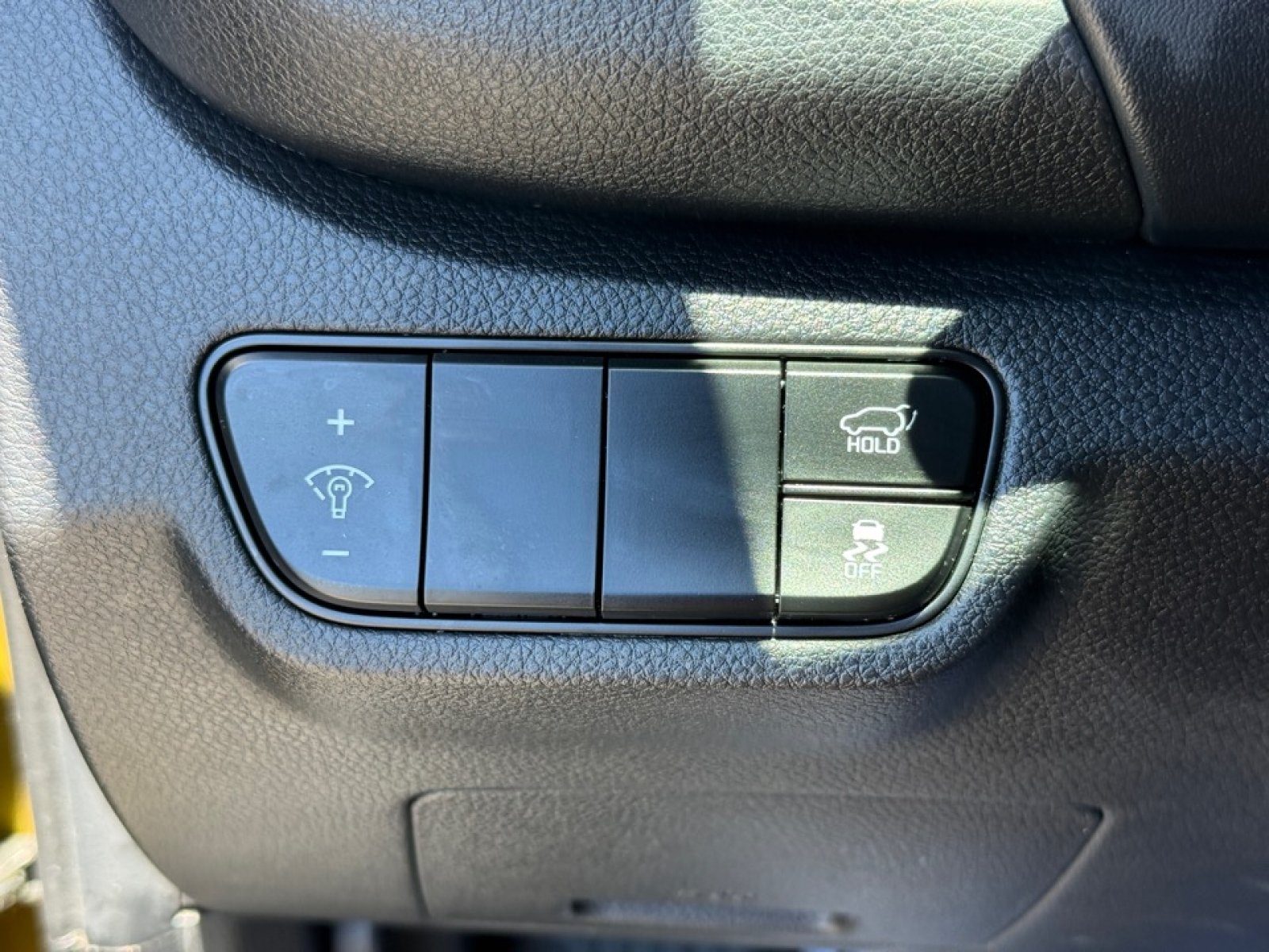 Used 2024 Kia Seltos SX w/ SX Sunroof Package AWD/4WD image 37