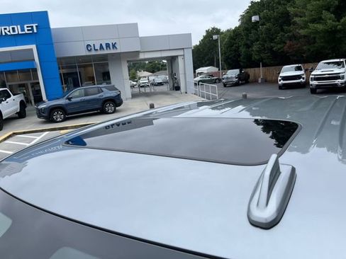 Used 2024 Chevrolet Silverado 1500 High Country w/ High Country Premium Package image 15