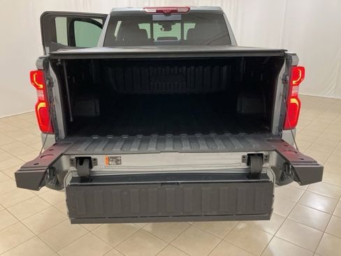 Used 2024 Chevrolet Silverado 1500 High Country w/ Technology Package image 23