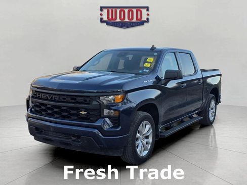 Used 2022 Chevrolet Silverado 1500 Custom image 3