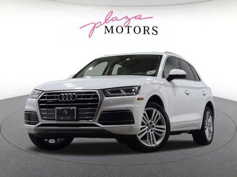 Used 2018 Audi Q5 2.0T Premium Plus w/ Premium Plus Package AWD/4WD image 1
