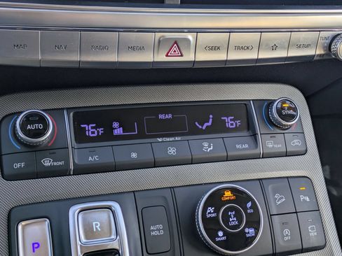 Used 2021 Hyundai Palisade Limited w/ Winter Package AWD/4WD image 20