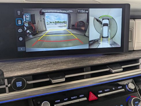 Certified 2025 Hyundai Santa Fe Limited FWD image 22
