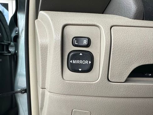 Used 2009 Toyota Camry image 14