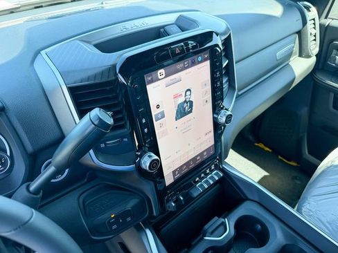 New 2026 RAM 2500 Big Horn AWD/4WD image 22