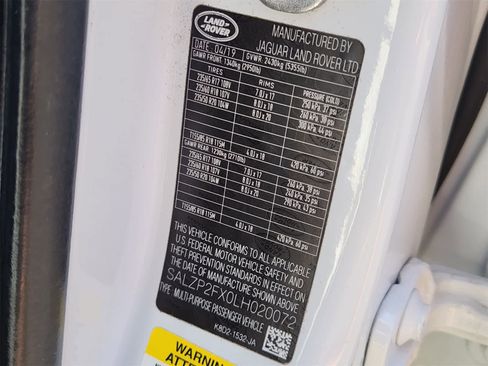 Used 2020 Land Rover Range Rover Evoque SE image 32