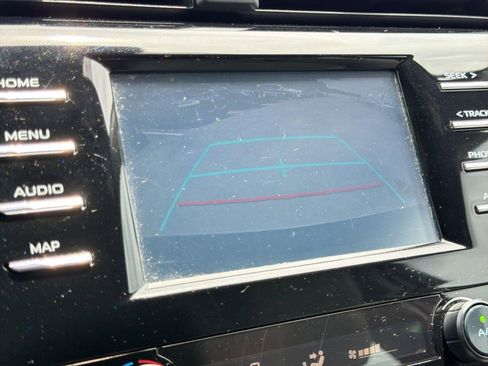 Used 2019 Toyota Camry SE FWD image 22