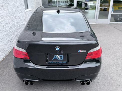 Used 2008 BMW M5 RWD image 29