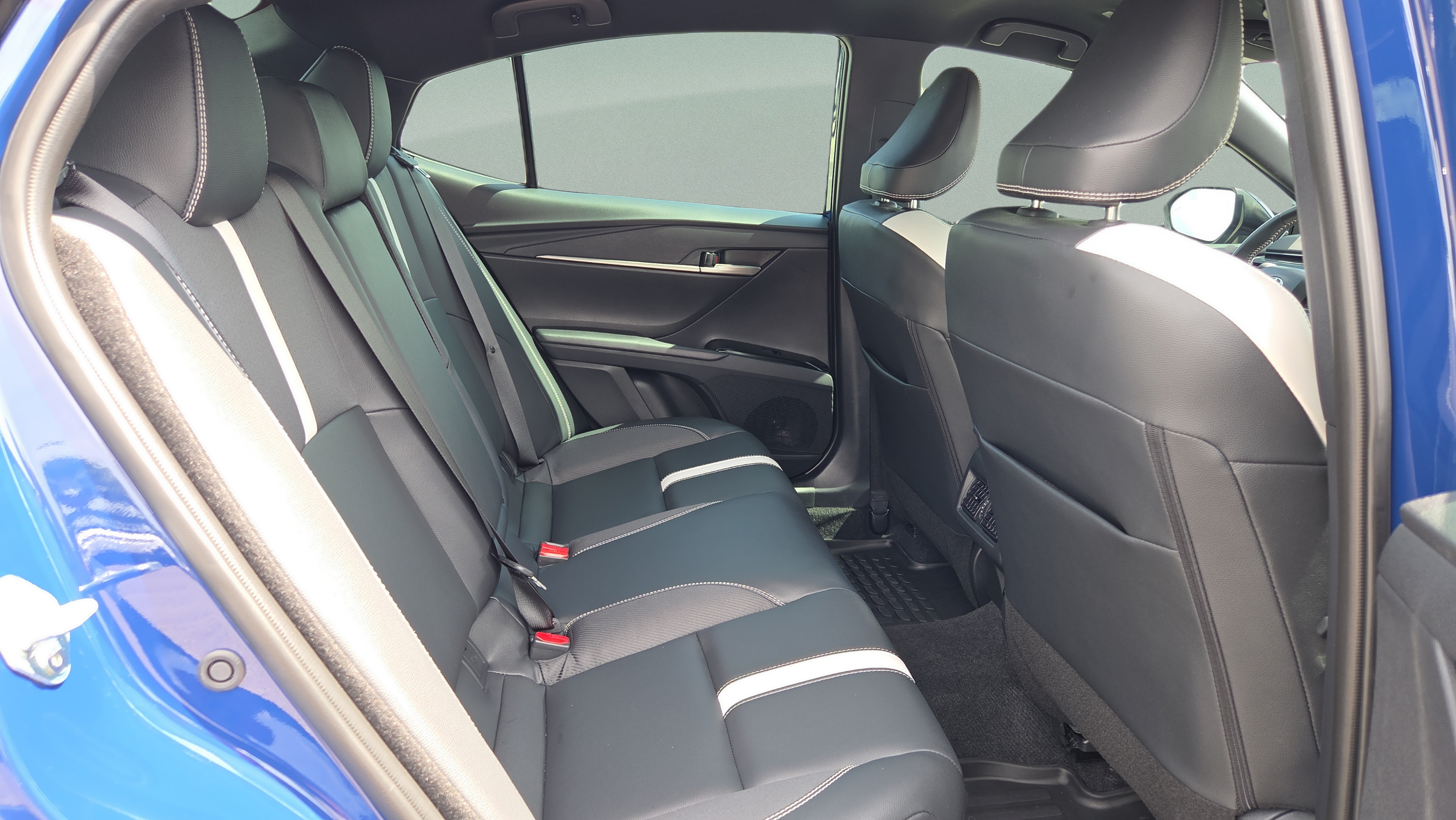 Certified 2026 Toyota Camry SE FWD image 14