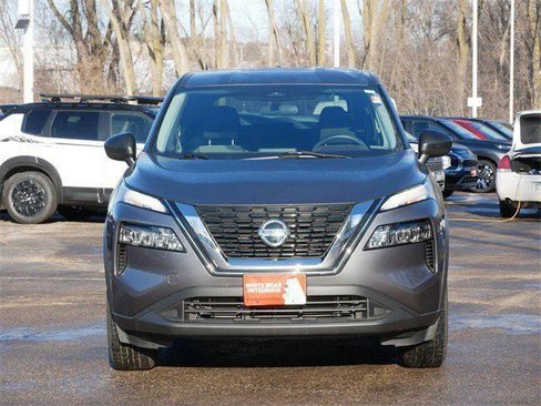 Used 2021 Nissan Rogue S image 2