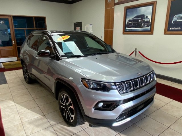 Used 2023 Jeep Compass Limited AWD/4WD image 4